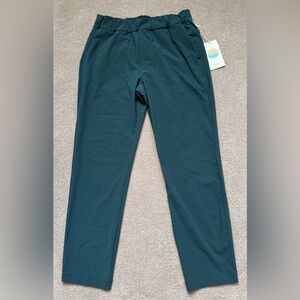 NEW - Vuori - Miles Ankle Pant - MOSS